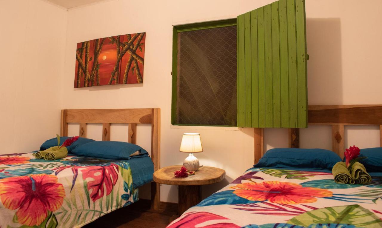 Finca D'Elia Lodge 푸에르토 리몬 외부 사진